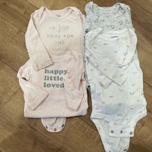 Bundle of long sleeved onesie ❤️
